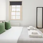 Chic 2-Bedroom Flat In Haggerston